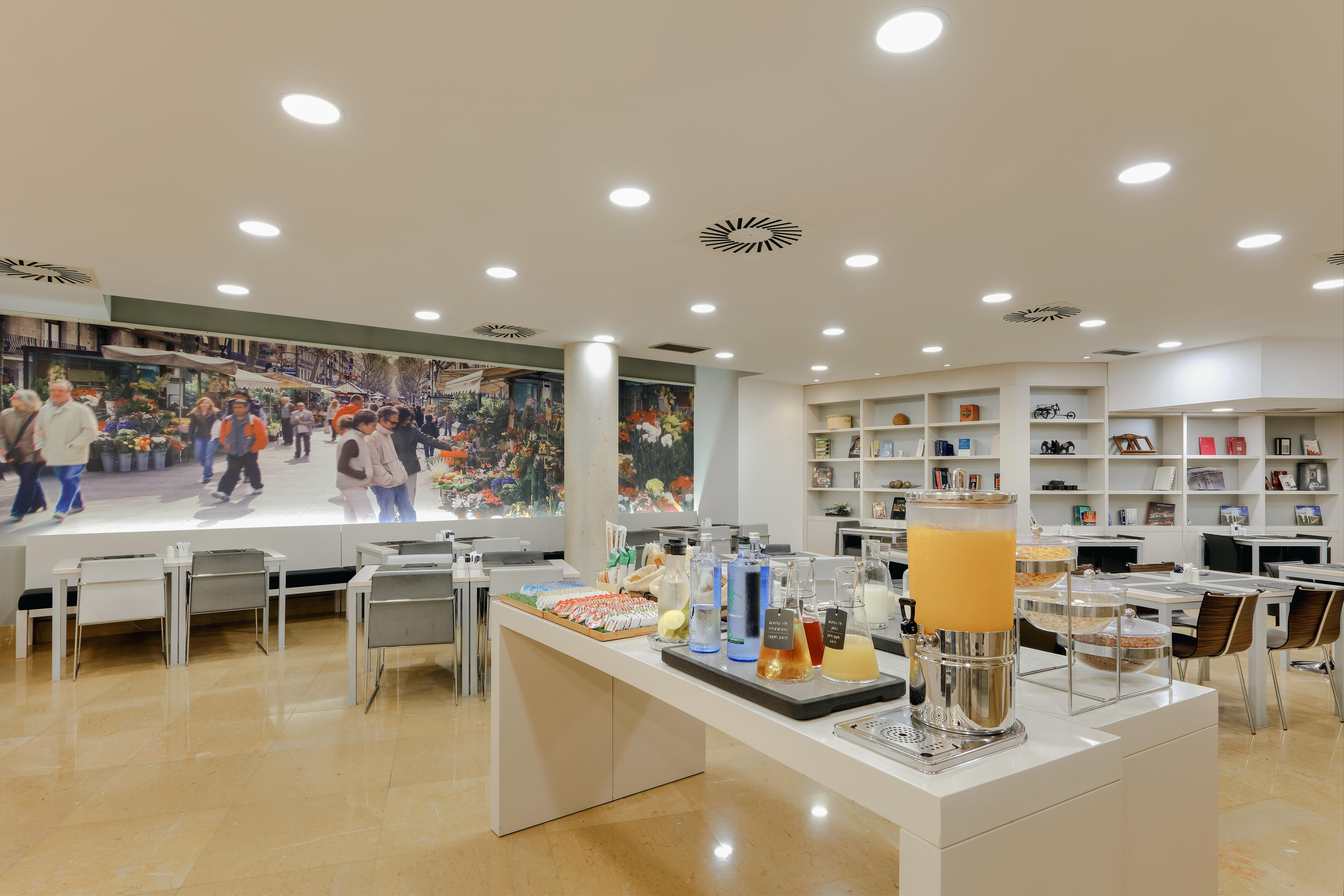 Catalonia La Boqueria Hotel Барселона Екстериор снимка